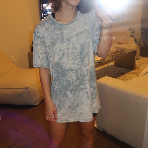 Lululemon 5 Year Basic Tee *Cloudy Wash - Picture 3 of 3